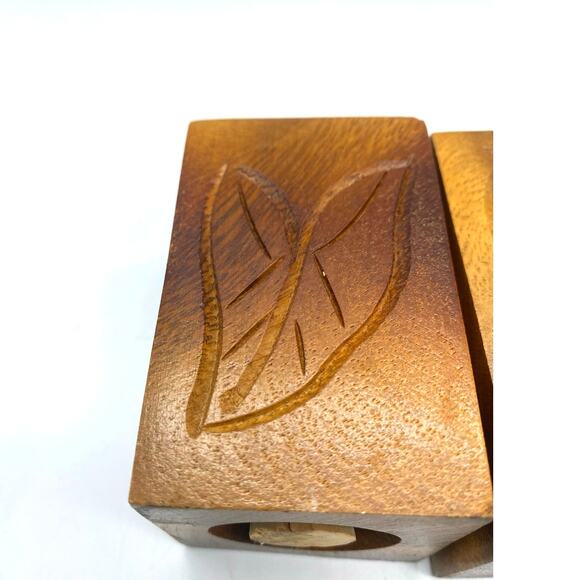 Vintage Wood Mid Century Modern Salt And Pepper Shakers  Wood Rustic
Leaf design - Picture 4 of 6